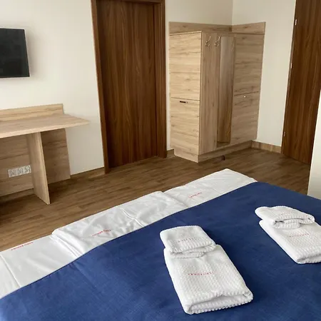 Faro מיצ'יצ'ניו